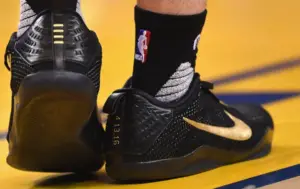  Non-Marking Shoes Affect Basketball