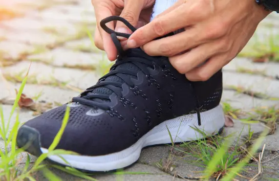 How To Tie Basketball Shoes? - GCBCBasketball Blog